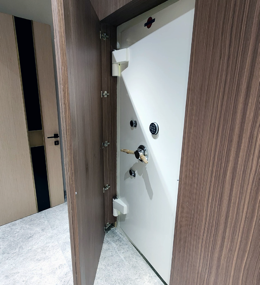 North Light Holding PROJECT